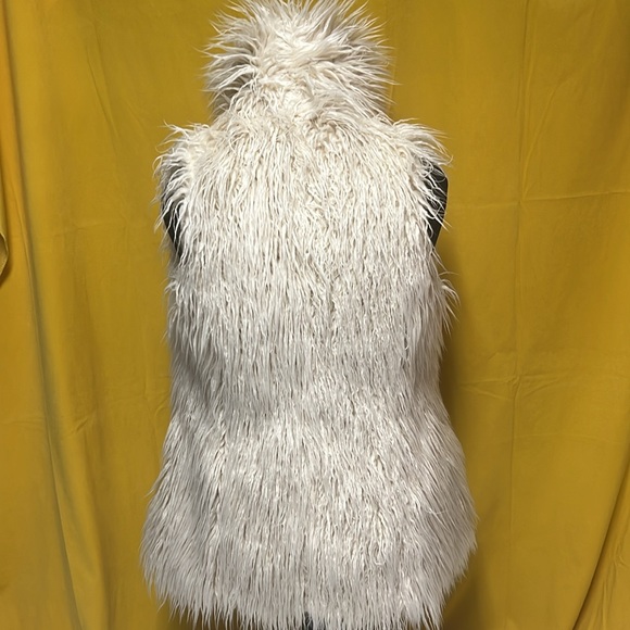 INC SHAGGY BOHO FAUX FUR VEST NWOT  MEDIUM - Picture 8 of 11